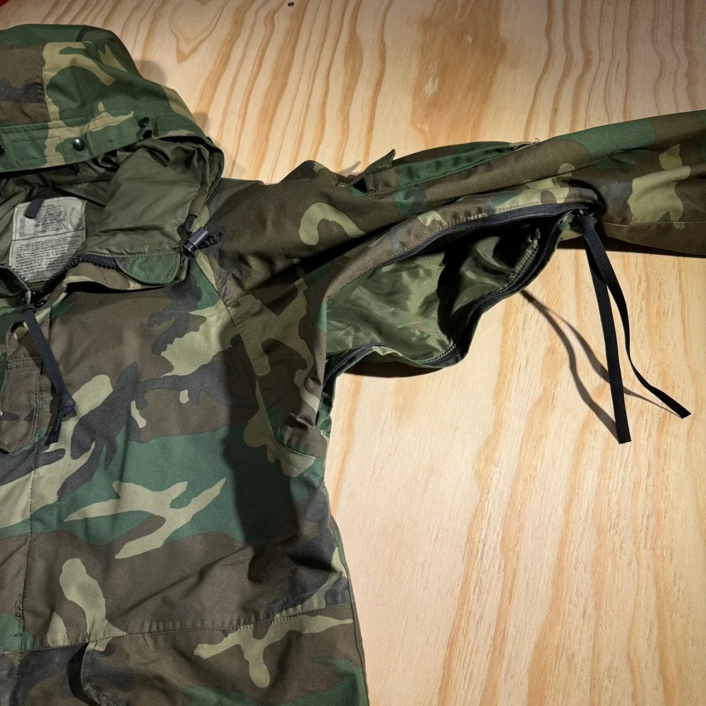 US Military ECWCS Gen 1 Woodland Camo Cold Weather Parka Medium Regular